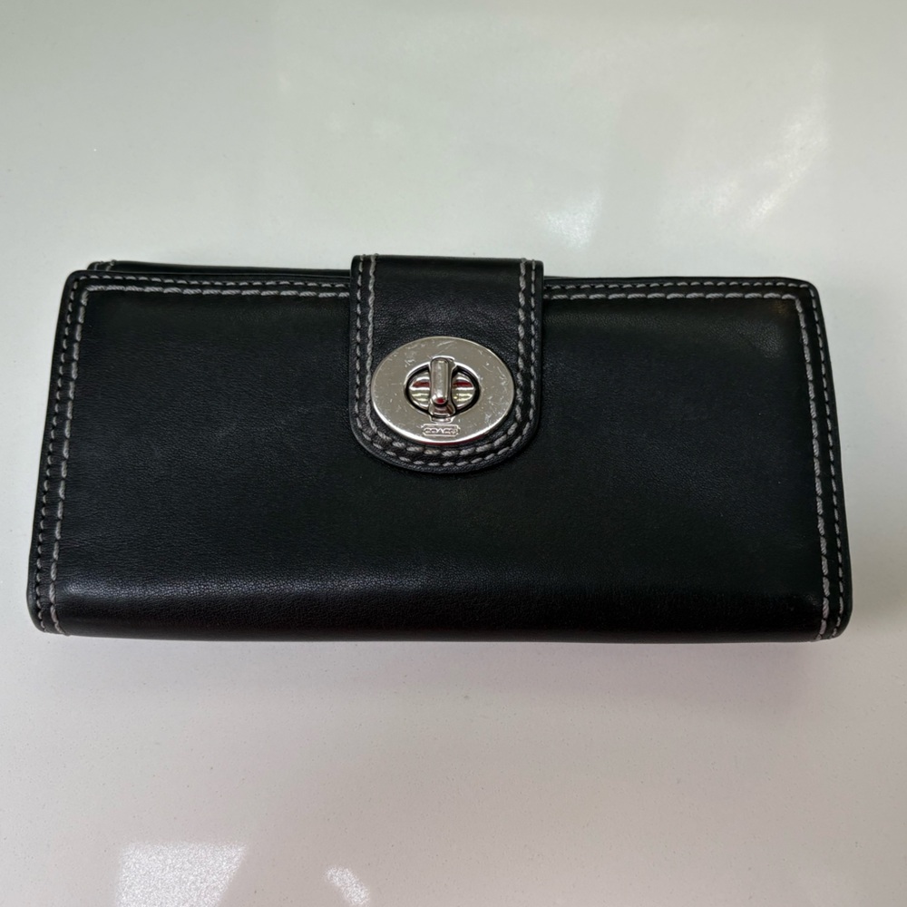 Vintage Coach Turn Lock Wallet